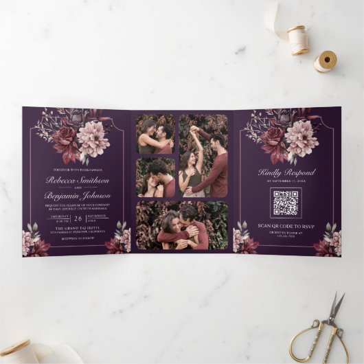 Invitation Trois Volets Dark Purple Moody Floral Frame QR Code Wedding (Intérieur)