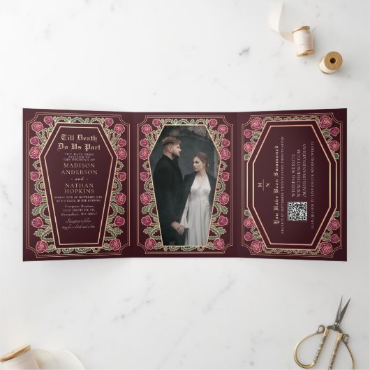 Invitation Trois Volets Décès Nous Part Rose Rouge Gothique Mariage QR Cod (Intérieur)