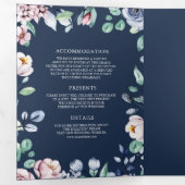 Invitation Trois Volets Dusty Blue et rose Floral Navy QR Code Mariage (Intérieur en premier)