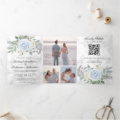 Invitation Trois Volets Dusty Blue Floral Marbre blanc QR Code Mariage (Intérieur)