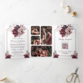 Invitation Trois Volets Dusty rose Bourgogne cadre floral QR Code Mariage (Intérieur)
