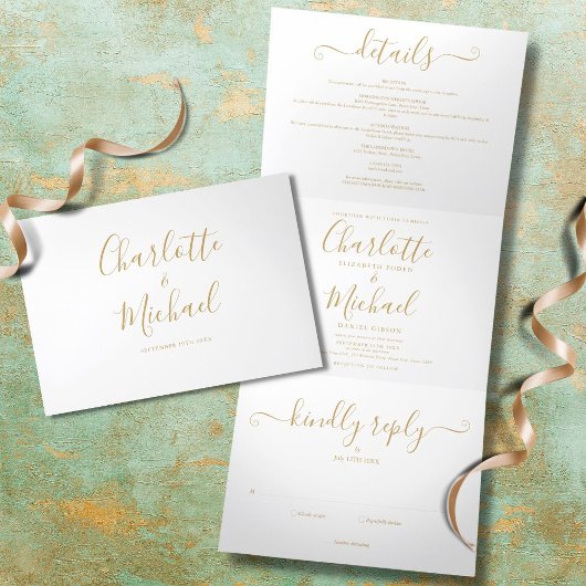 Invitation Trois Volets Élégant or Signature Script Monogramme Mariage