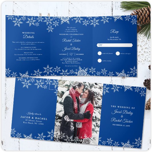 Invitation Trois Volets Élégant Snowflakes Deep Blue Winter Wedding