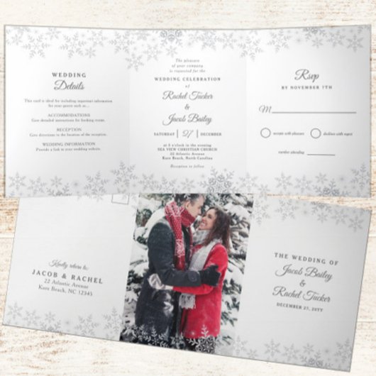 Invitation Trois Volets Elégant Snowflakes Silver & White Winter Wedding