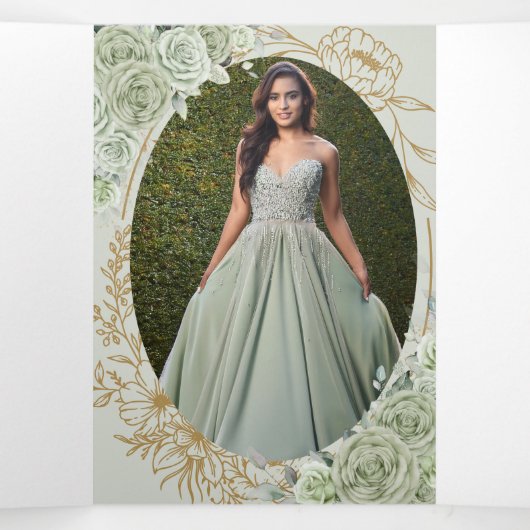 Invitation Trois Volets Élégant Vert Sauge Floral Papillons Quinceañera (Intérieur au milieu)