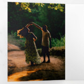 Invitation Trois Volets Elégante photo mariage en noir et blanc (Intérieur en premier)