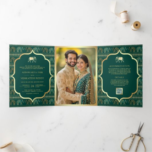 Invitation Trois Volets Emerald Green Elephant Mariage photo indien (Intérieur)