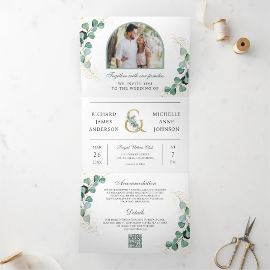 Invitation Trois Volets Eucalyptus Arch Photo Tout en un QR Code Mariage (Intérieur)