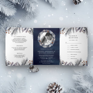 Invitation Trois Volets Feuilles de pin givré Mariage bleu marine d'hiver