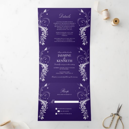 Invitation Trois Volets Fissures florales blanches ornées sur Mariage pour (Intérieur)