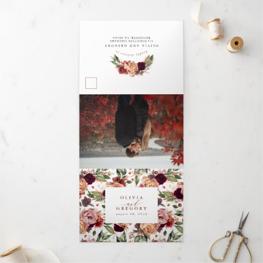 Invitation Trois Volets Fleurs d'automne Élégant Mariage botanique moderne (Extérieur)