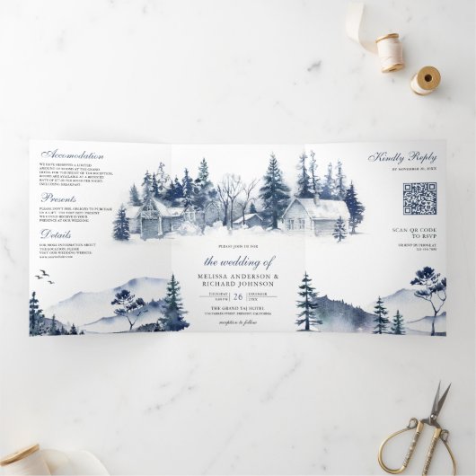 Invitation Trois Volets Foggy Winter Mountain Pine Forest Code QR Mariage (Intérieur)