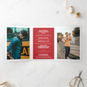 Invitation Trois Volets Graduation de la photo texturée moderne rouge (Intérieur)