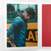 Invitation Trois Volets Graduation de la photo texturée moderne rouge (Intérieur en premier)