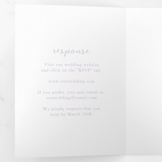 Invitation Trois Volets Gras Script Lilac Mariage élégant (Intérieur en premier)