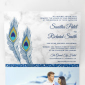 Invitation Trois Volets Marbre blanc Blue Indian Peacock Plumes Mariage (Intérieur en premier)