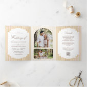 Invitation Trois Volets Mariage classique avec code QR photo rayé beige (Intérieur)