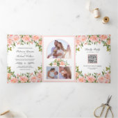 Invitation Trois Volets Mariage Code QR Floral Rose Pâle Rustique (Intérieur)