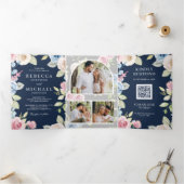 Invitation Trois Volets Mariage de code QR bleu marine de printemps doux (Intérieur)