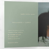 Invitation Trois Volets Mariage Moderne Code QR Photo Vert Sauge Simple (Intérieur en premier)