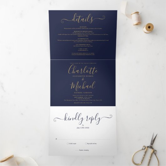 Invitation Trois Volets Mariage Monogramme Marine Blue Et Gold Script (Intérieur)