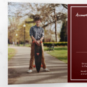 Invitation Trois Volets Maroon Edgy Abstrait Torn Photo Graduation (Intérieur en premier)