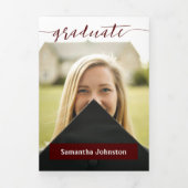 Invitation Trois Volets Maroon Graduate Script Modern Trois Photo (Page de couverture)