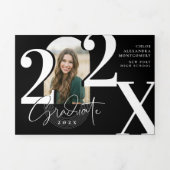 Invitation Trois Volets Minimal Modern Bold Graduation Year Arch Photo (Page de couverture)