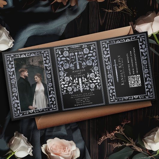 Invitation Trois Volets Noir Argent Royal Médiéval Mariage QR Code