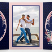 Invitation Trois Volets Nuestra Boda Bourgogne Blue Floral Wedding Invitat (Intérieur au milieu)