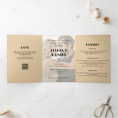 Invitation Trois Volets Photo moderne rsvp détails QR crème noir mariage (Intérieur)