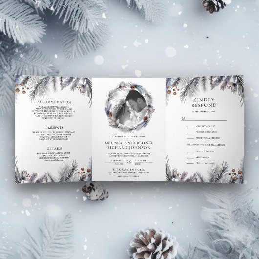 Invitation Trois Volets Pin givré Rustique Feuille Foliage Mariage d'hiver