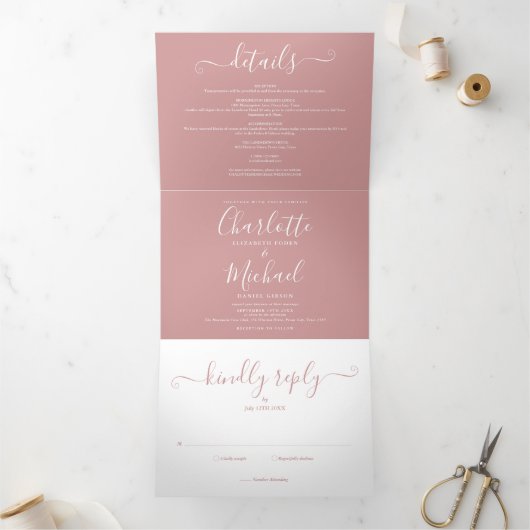 Invitation Trois Volets Rose Dusty Elegant Script Monogram Mariage (Intérieur)