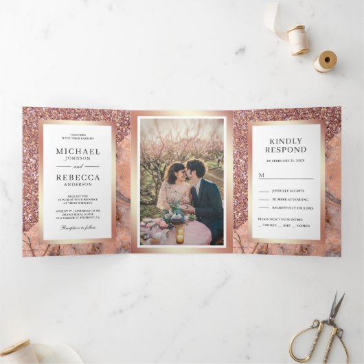 Invitation Trois Volets Rose Gold Parties scintillant en marbre rose Maria (Intérieur)