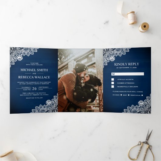 Invitation Trois Volets Rustique Pays Marine Blue Wood Lace Mariage Photo (Intérieur)