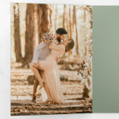 Invitation Trois Volets Sage Green French Victorian QR Code Photo Mariage (Intérieur en premier)