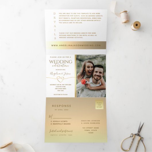Invitation Trois Volets Simple Gold Calligraphy Mariage photo (Intérieur)