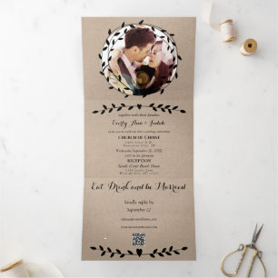 Invitation Trois Volets Simple Moderne Bohème Couronne de Mariage Feuille