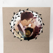 Invitation Trois Volets Simple moderne Boho Black Leaf Mariage de couronne (Intérieur en premier)