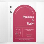 Invitation Trois Volets Viva Magenta Retro Boho Arch Photo QR Code Mariage (Intérieur au milieu)