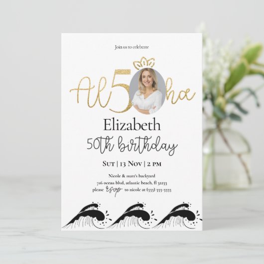 Invitation Tropical 50th Gold Birthday avec photo (Debout devant)