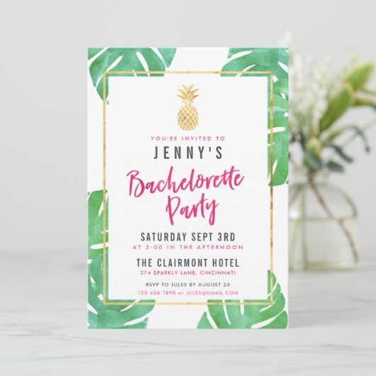 Invitation Tropical Pink & Gold Pineappa Party (Debout devant)