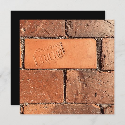 Invitation trottoir en brique (Devant / Derrière)