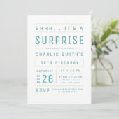 Invitation Turquoise Moderne Typographie Simple Surprise Anni (Debout devant)
