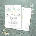 Invitation Twinkle Twinkle Little Star Baby shower Sprinkle<br><div class="desc">Avec de mignons nuages vert menthe et des étoiles d'or sur des cordes sur un arrière - plan blanc, ce baby shower, saupoudré ou invitation à la douche pour les couples est parfait pour tous les petits qui sont en chemin. Ajoutez vos détails spéciaux dans une typographie élégante pour créer...</div>