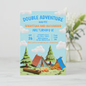 Invitation Twins Camping Double Aventure Attend Anniversaire (Debout devant)