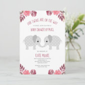 Invitation Twins Red Floral Elephant Baby shower par courrier (Debout devant)