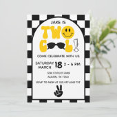 Invitation Two Cool Birthday Sunglasses Peace Sign (Debout devant)