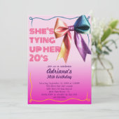 Invitation Tying Up Her 20s Retro 90s 30e anniversaire (Debout devant)