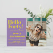 Invitation Typographie audacieuse violet moderne 40e annivers (Debout devant)